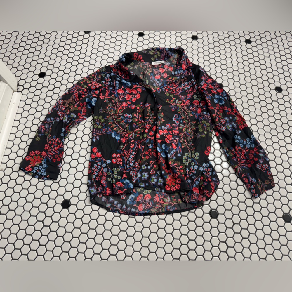 Josie natori floral button down shirt size XS